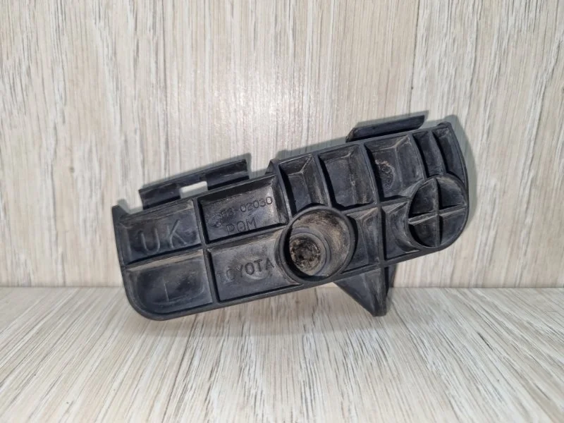 Кронштейн бампера Toyota Auris 5256302030 E150, задний левый