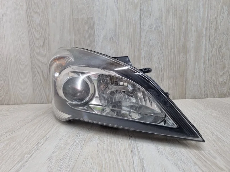 Фара Kia Ceed 921021H070 ED, передняя правая