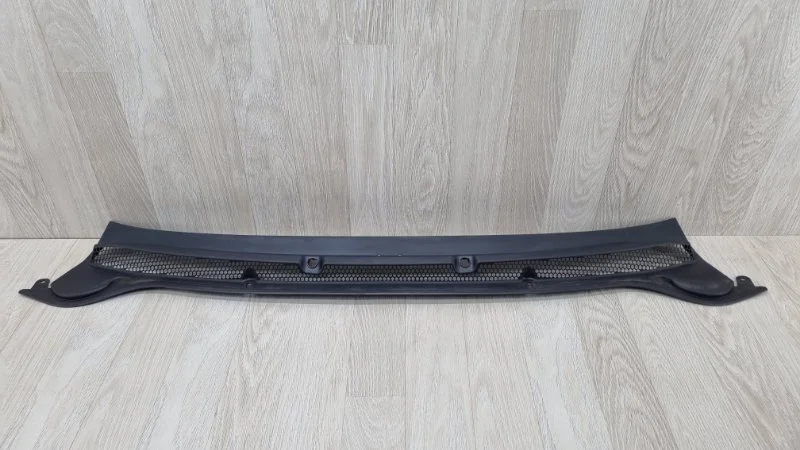 Жабо Opel Astra 13267105 J