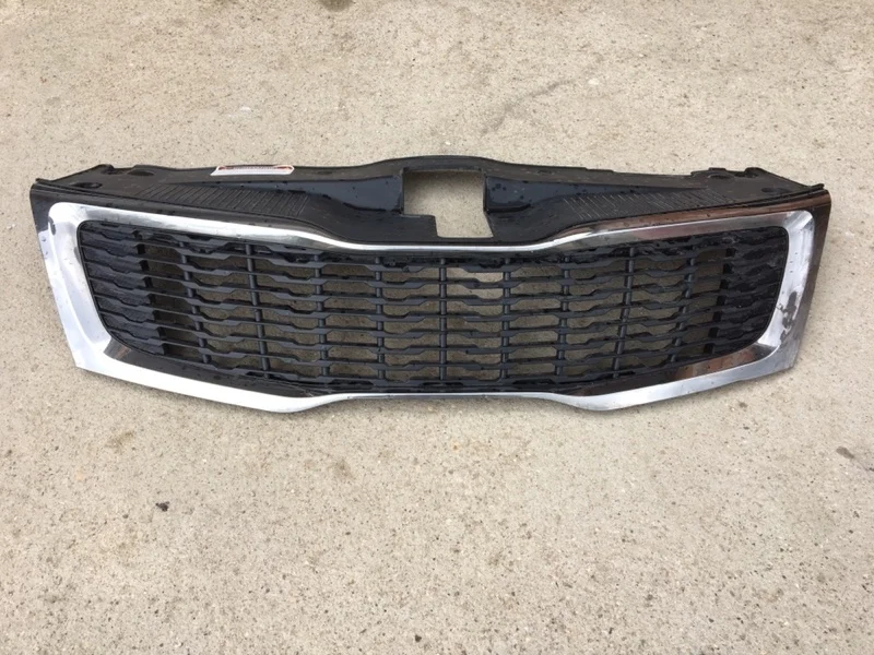 Решётка радиатора Kia Rio 2011-2015 863504Y100 3, передняя