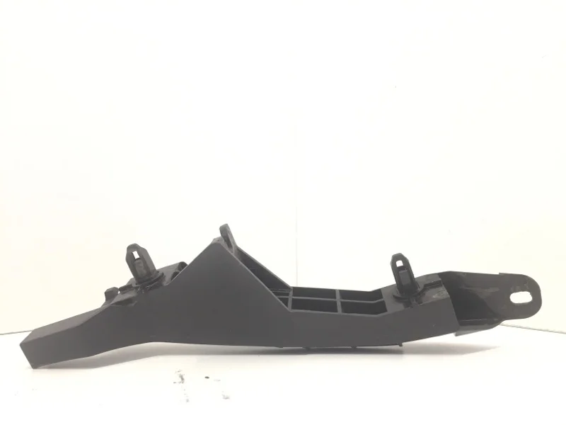 Кронштейн бампера Mitsubishi L200 2006-2015 MN146320 4 4D56, передний правый