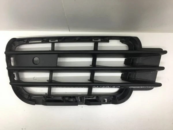 Накладка ПТФ Volkswagen Touareg 2010-2018 5N0853665E NF, передняя левая