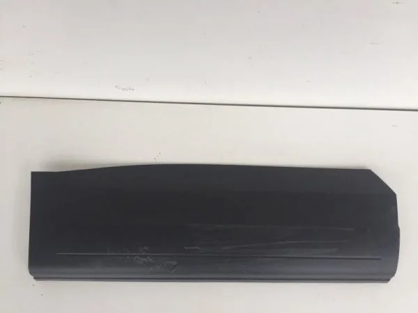 Накладка на дверь Volkswagen Tiguan 2007-2016 5N0854950A 1, задняя правая