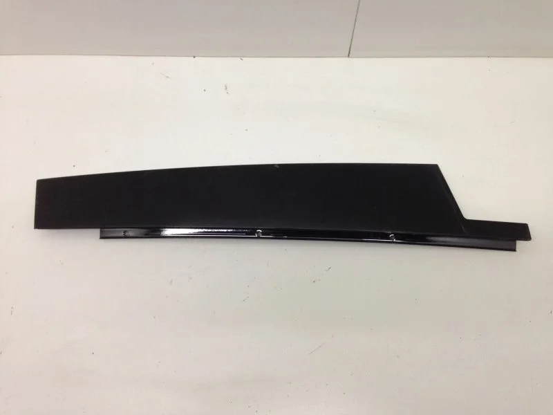 Накладка стойки Mercedes-Benz GLE-klasse 2015-2018 A1666900187 W166, передняя левая