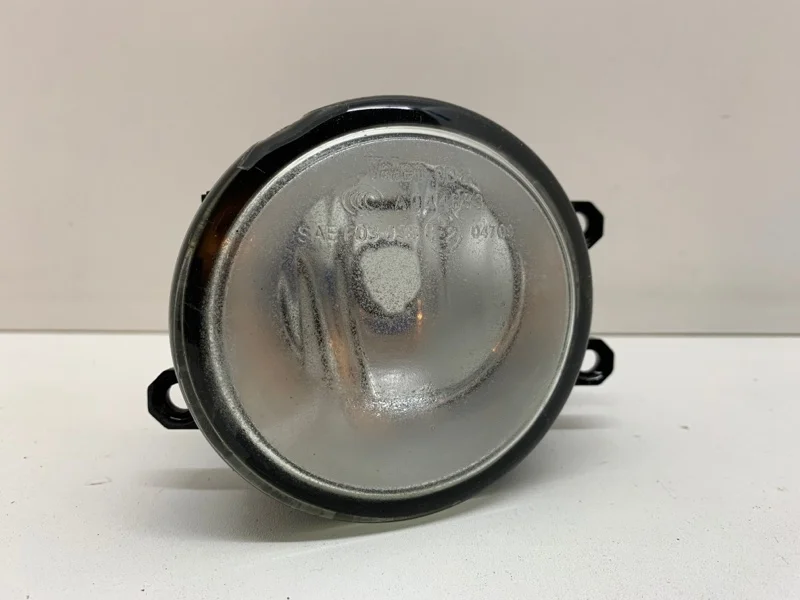 Фара противотуманная Toyota Avensis 2003-2009 812200D042 2, передняя левая