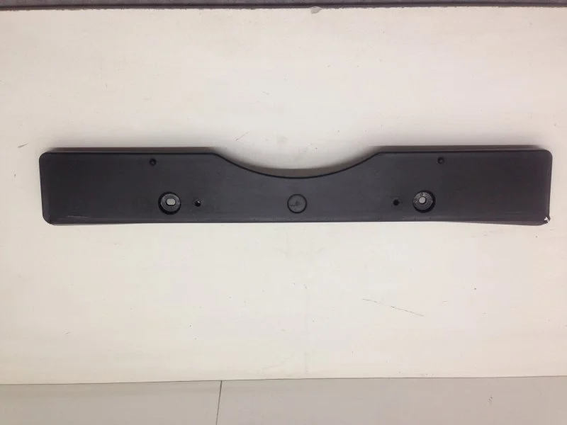 Накладка под номерной знак Toyota Camry 2014-2018 5211433370 XV50, передняя