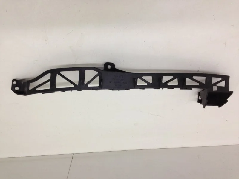 Кронштейн фары Mazda 3 2003-2009 BP4K50161 BK, передний левый