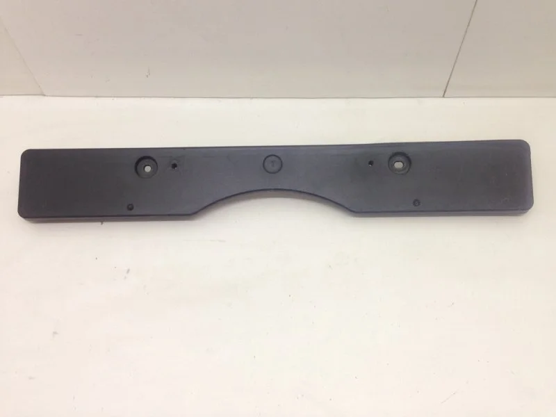 Накладка под номерной знак Toyota Camry 2014-2018 5211433370 XV50, передняя