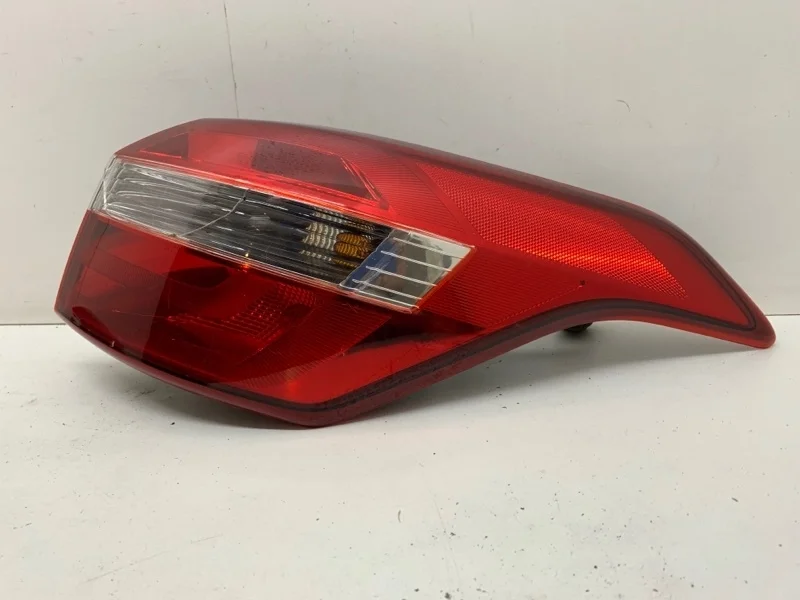 Фонарь внешний Hyundai Creta 2016-2020 92402M0000 1, задний правый