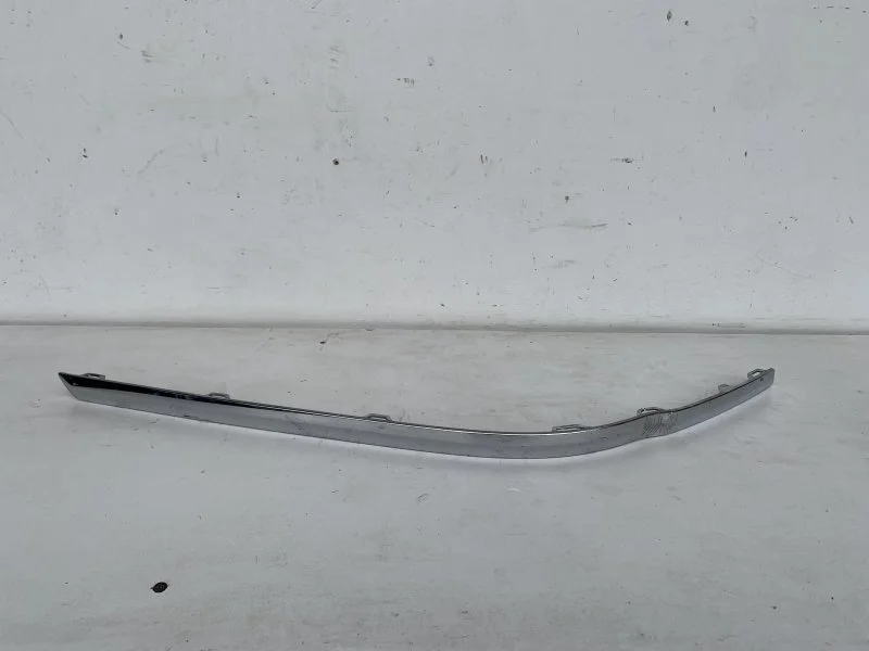 Молдинг бампера Volkswagen Passat 2011-2015 3AE807460 B7, задний правый