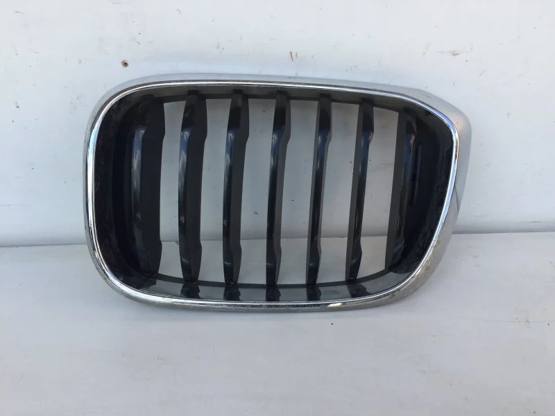Решётка радиатора BMW X4 2018-2021 51137440853 G02, передняя левая