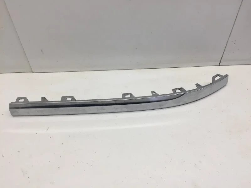 Накладка бампера Volkswagen Touareg 2014-2018 7P6853254 2, передняя правая