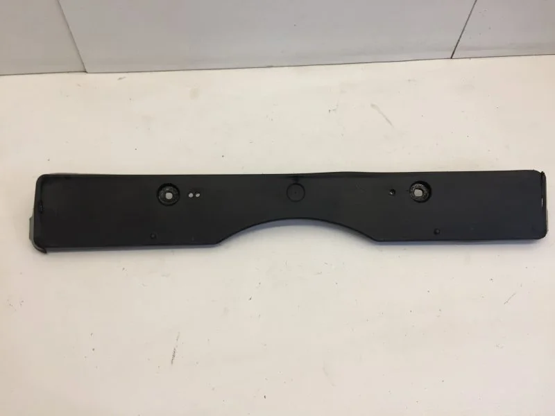 Накладка под номерной знак Toyota Camry 2011-2018 5211433370 XV50, передняя