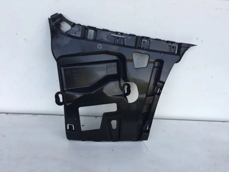 Кронштейн бампера BMW 3 series 2015-2020 51127384466 F30/F31, задний правый