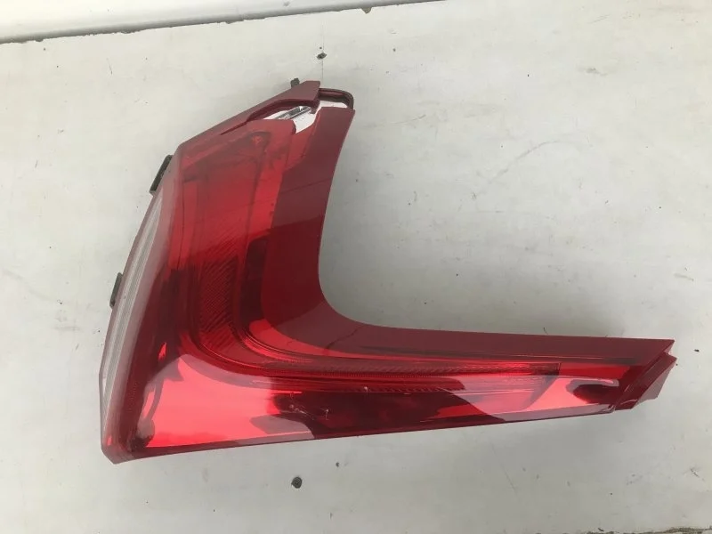 Фонарь Volvo V40 2016-2019 31395844 2, задний левый