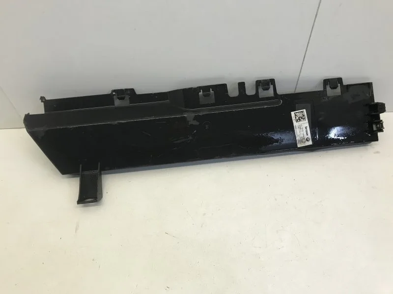 Дефлектор воздушный BMW X5 2013-2018 51747343798 F15, передний левый