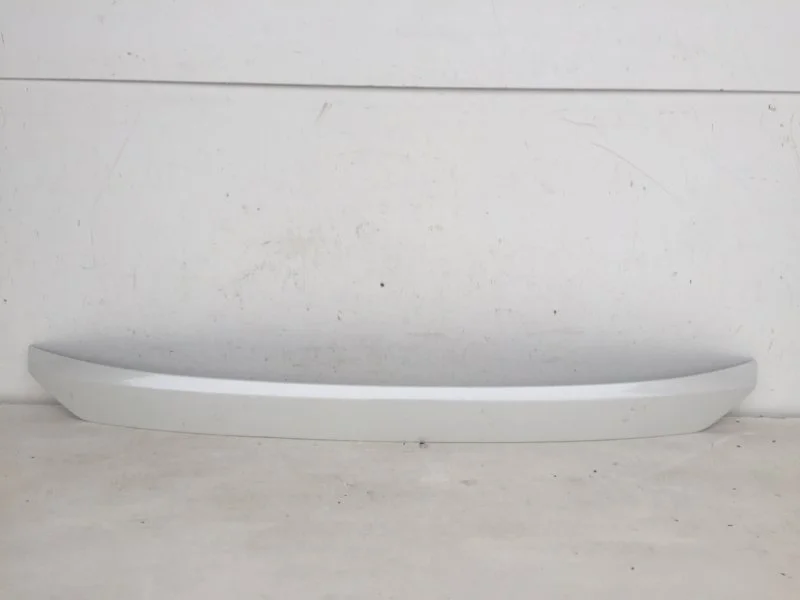 Накладка крышки багажника Toyota Rav4 2015-2019 768120R900 CA40 2, задняя