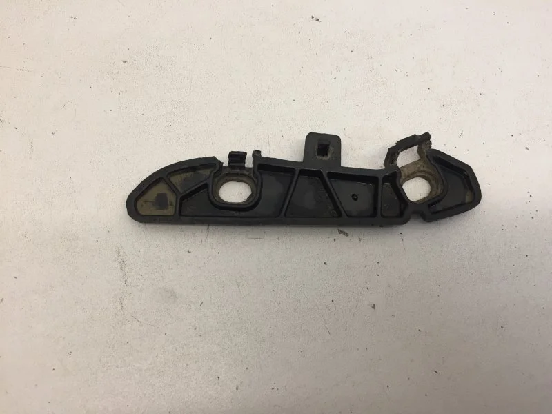 Кронштейн бампера BMW 3 series 2015-2020 51117279711 F30/F31, передний левый