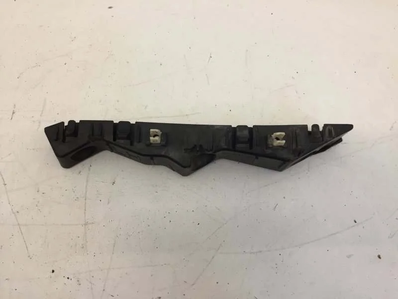 Кронштейн бампера Kia Optima 2015-2020 86513D4000 4, передний левый