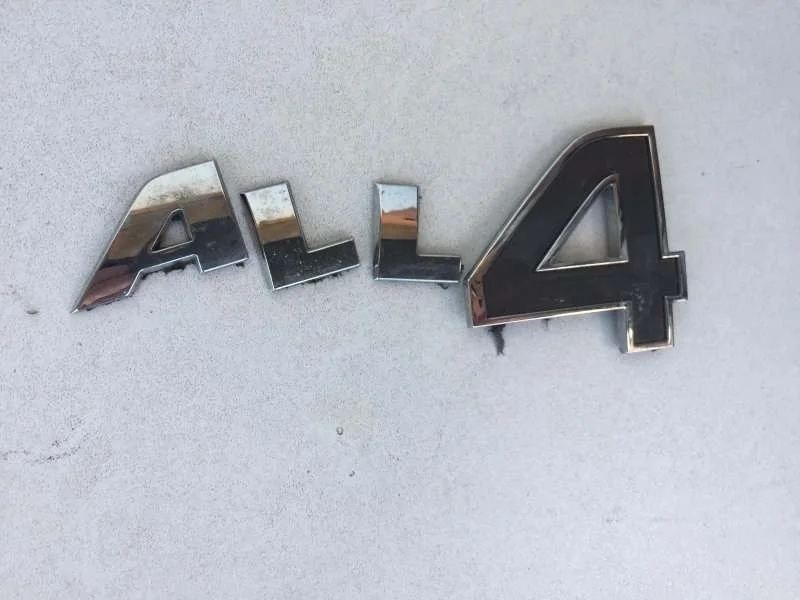 Эмблема Mini Clubman 2015-2020 41007462792 F54, передняя правая