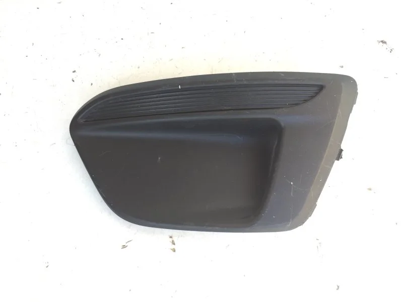 Накладка противотуманной фары Kia Rio 2017-2021 86523H0500 4, передняя левая