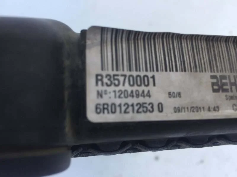 Радиатор двигателя Volkswagen Polo 2014-2021 6R0121253 5, передний