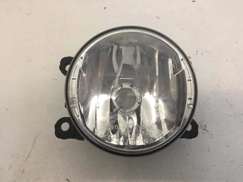 Фара противотуманная Renault Fluence 2013-2016 261500097R 1, передняя