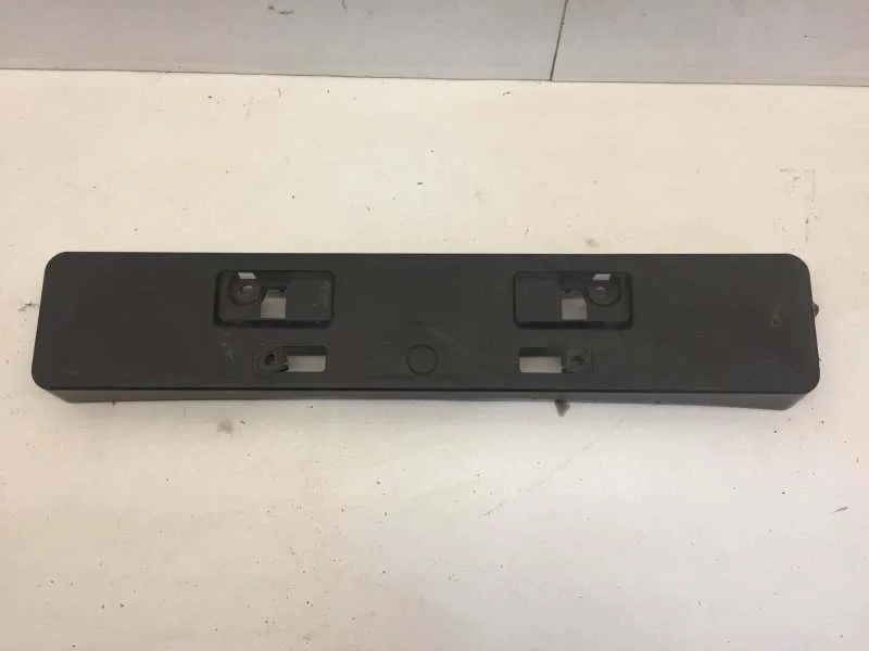 Накладка под номерной знак Lexus NX 2017-2020 5211478130 1, передняя