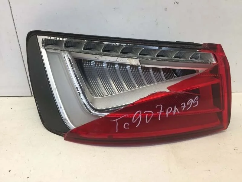 Фонарь Audi A3 2012-2021 8V5945095A 8V, задний левый