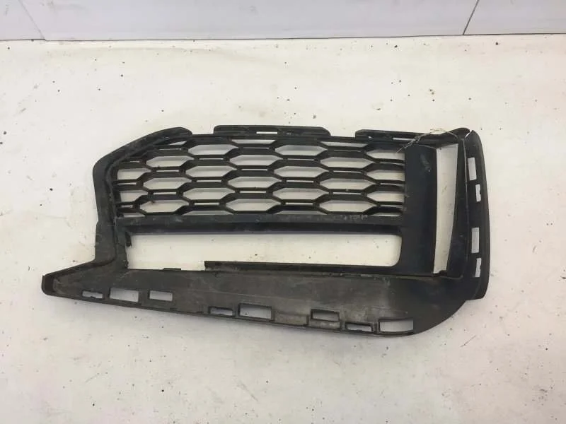 Решётка бампера BMW 5 series 2016-2022 51118064964 G30/G31, передняя правая