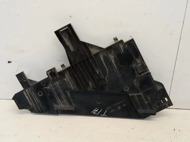 Кронштейн фары Land Rover Freelander 2006 - 2022 6Н5213D084A 2, передний правый