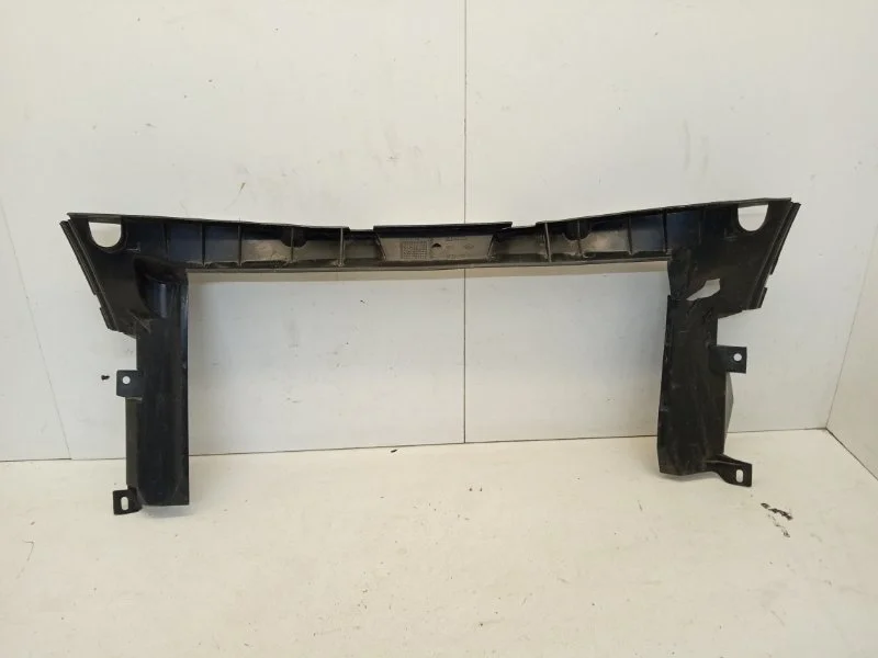 Рамка радиатора Lada Largus 2012- 8200694499 1, передняя