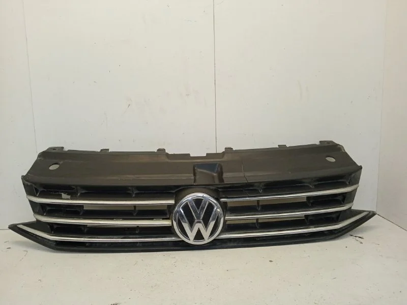 Решётка радиатора Volkswagen Polo 2014-2020 6RU853653B 5