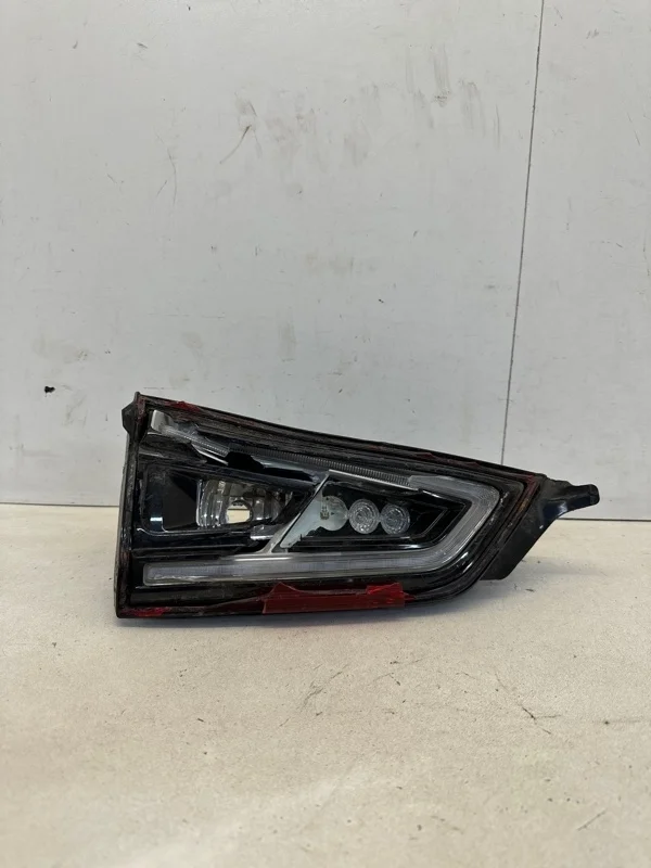 Фонарь Nissan Qashqai 2013-2019 26555HV05A J11, задний левый
