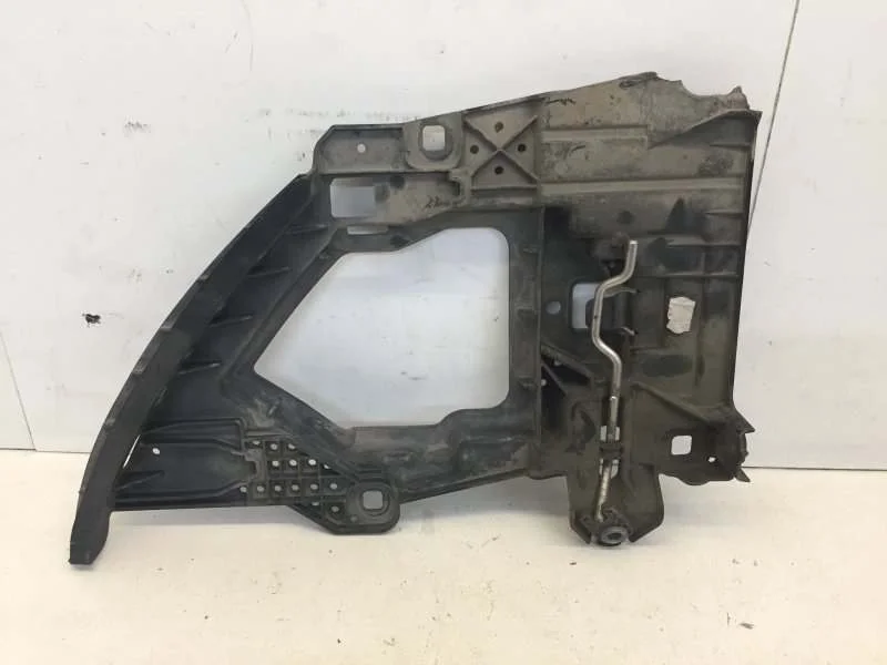 Кронштейн фары Porsche Cayenne 2010-2014 7P5941046B 958, передний правый