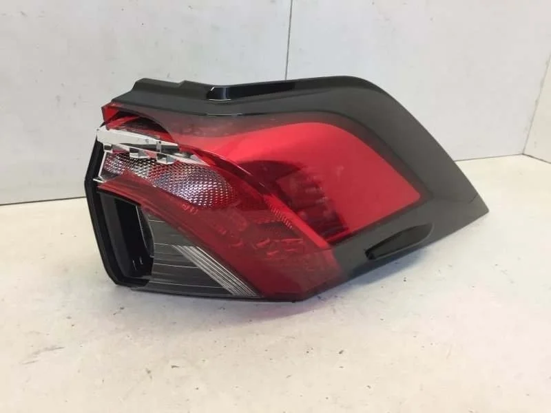 Фонарь Toyota Rav4 2018-2023 8155142230 XA50, задний правый