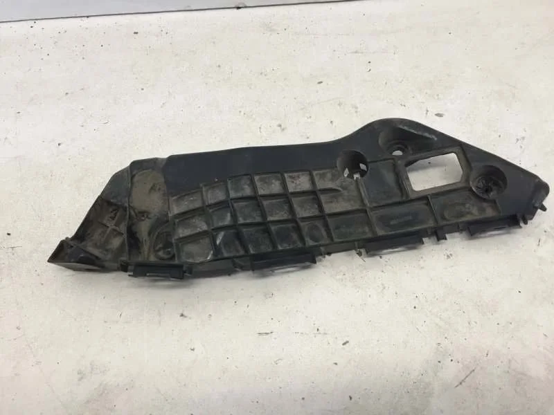 Кронштейн бампера Toyota Rav4 2015-2019 5253642070 XA40, передний левый