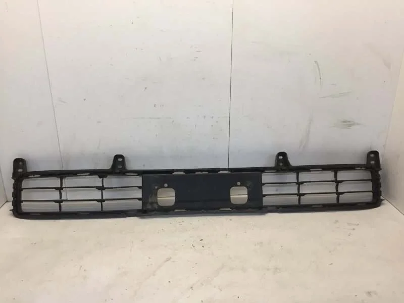 Решётка бампера Toyota Land Cruiser 2007-2015 5311260110 200, передняя