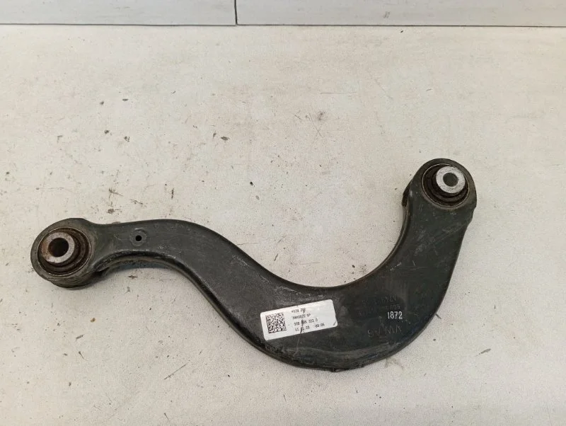 Рычаг подвески Audi A3 2016-2020 5Q0505323D 8V, задний