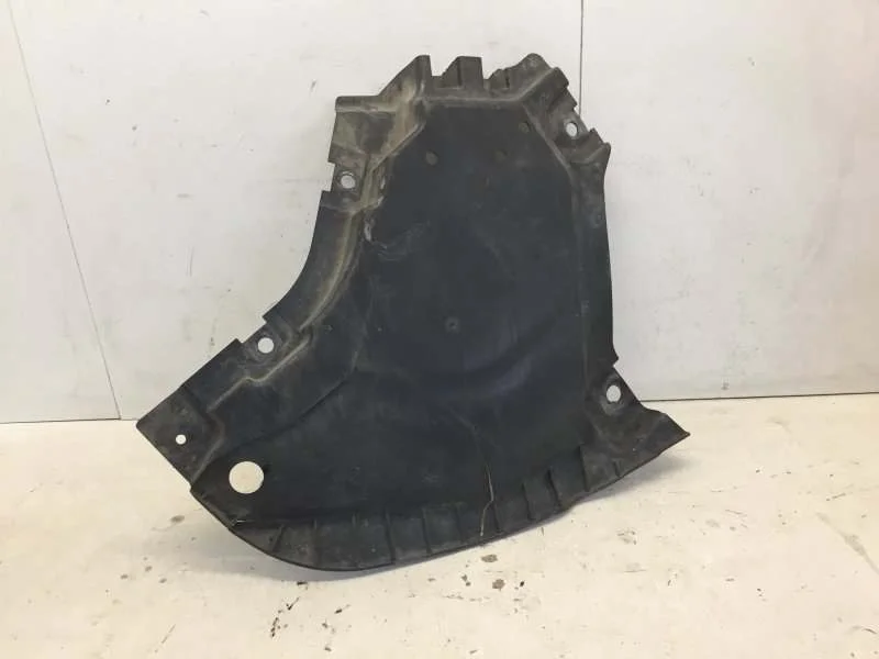 Пыльник бампера Mercedes-Benz E-klasse 2016-2023 A2135201100 W213, передний левый