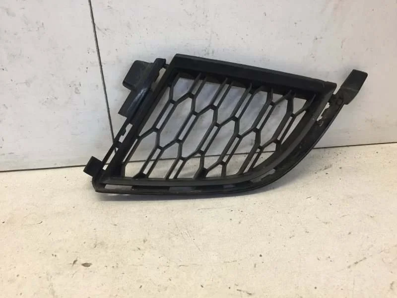 Решетка в бампер BMW 3 series 2018-2023 51118075602 G20, передняя правая
