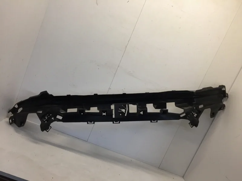 Усилитель бампера Volvo V40 2012-2019 31290948 2, передний