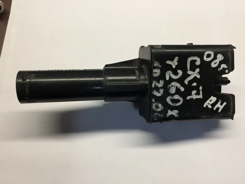 Форсунка омывателя фары Mazda CX-7 2007-2012 EH665182XA 1, передняя правая