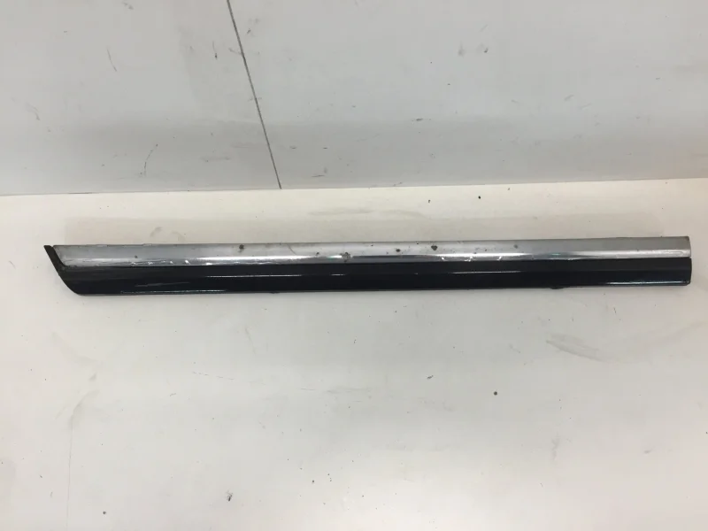 Накладка двери Volkswagen Passat 2011-2015 3AA854950A B7, задняя правая