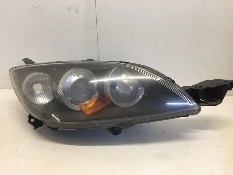 Фара галогеновая Mazda 3 2003-2009 BP4K510K0D BK, передняя правая