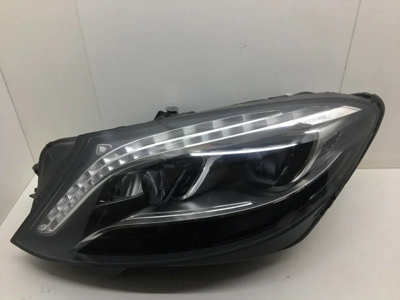 Фара Mercedes-Benz S-klasse 2013-2017 A2229068402 W222, передняя левая