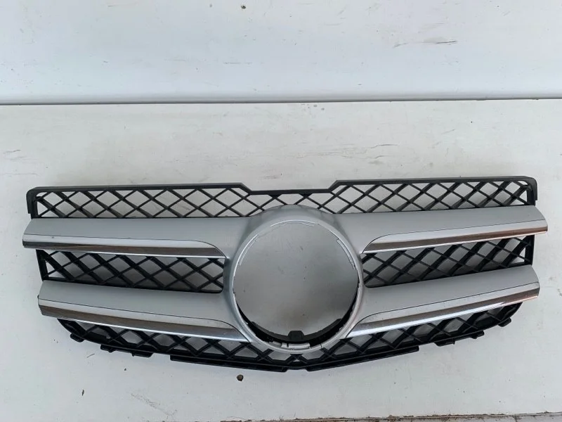 Решётка радиатора Mercedes-Benz GLK-klasse 2008-2015 A2048802783 X204, передняя