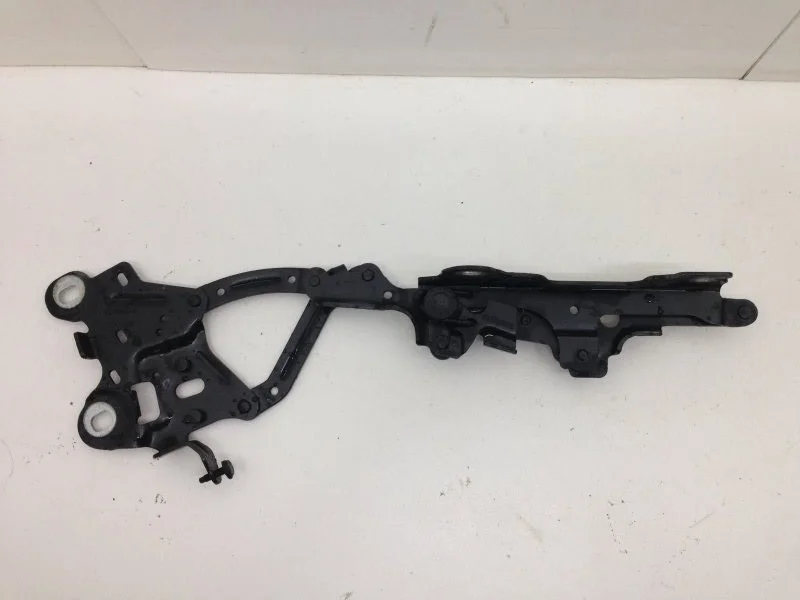 Петля капота BMW X1 2014-2020 41007427125 F48, передняя левая Артикул: 6725