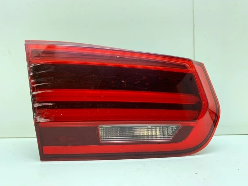 Фонарь внутренний BMW 3 series 2011-2016 63217369119 F30/F31, задний левый