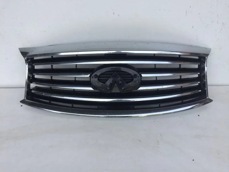 Решётка радиатора Infiniti QX70 2013-2019 620703EV0A 2, передняя